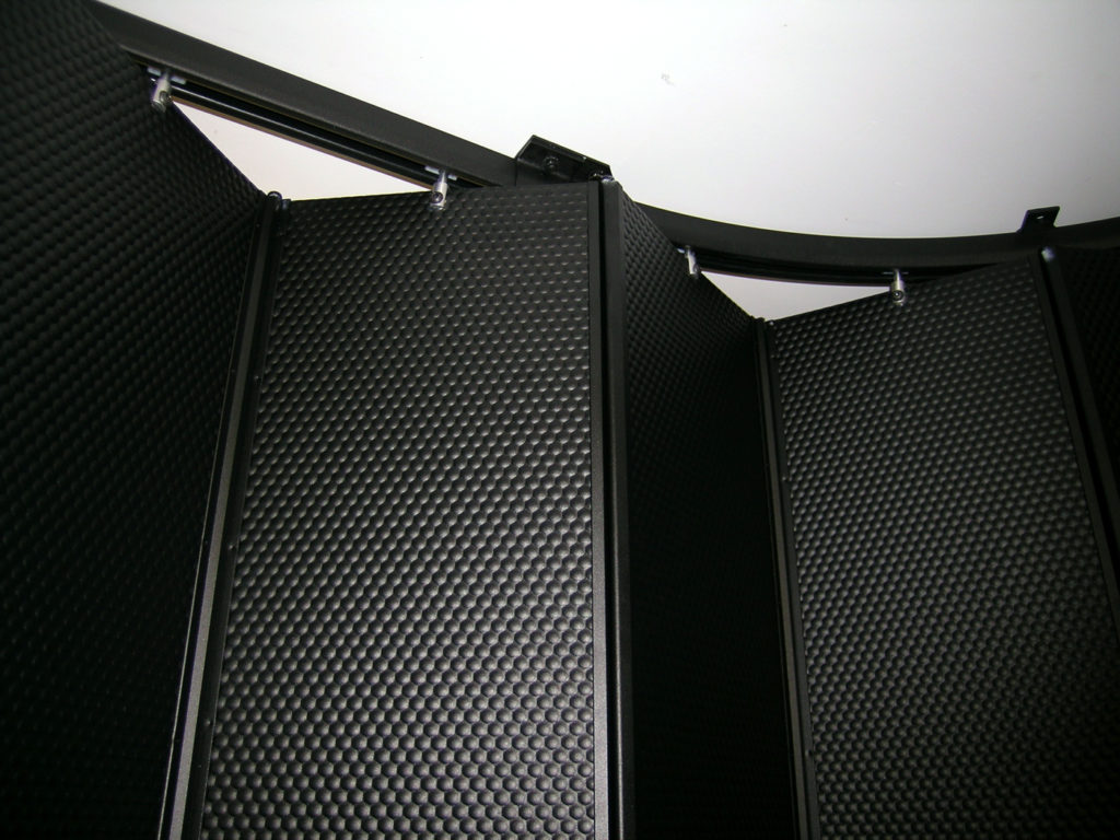 EVER-GUARD® Curtain, Curve, Ceiling Mount, inside