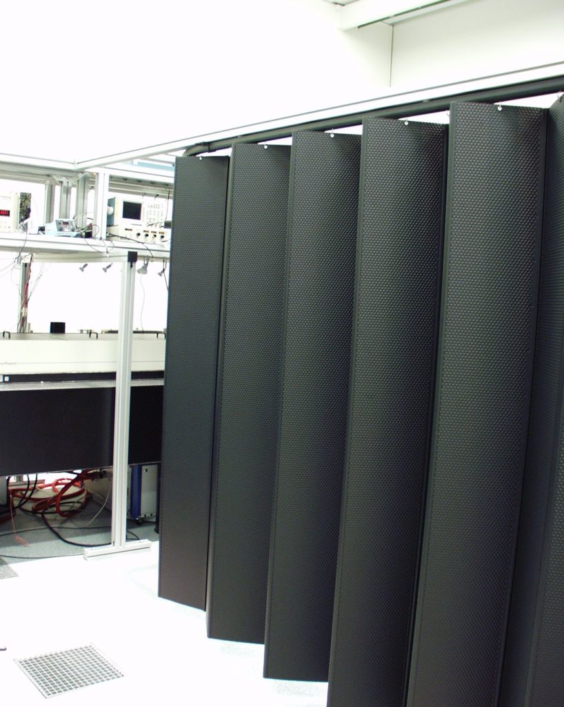 EVER-GUARD® Curtain, Wall Mount