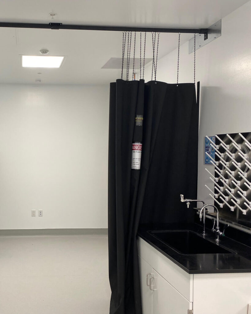 FLEX-GUARD® Curtain Ceiling and Wall Mount Extender Chains