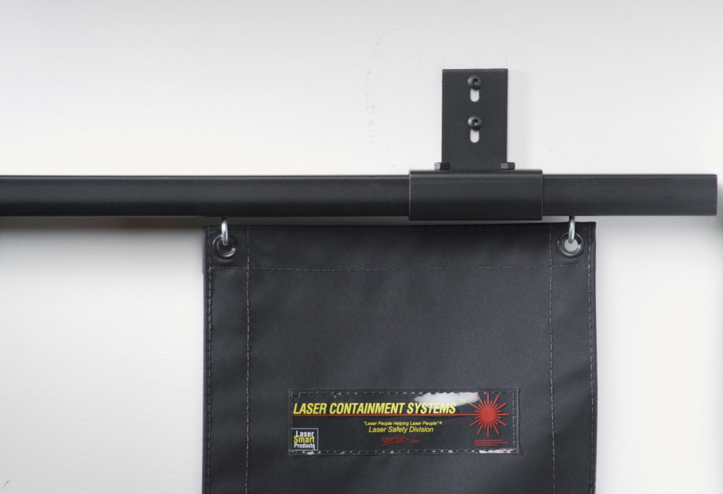 FLEX-GUARD® Curtain Wall Mount, Up-Straight