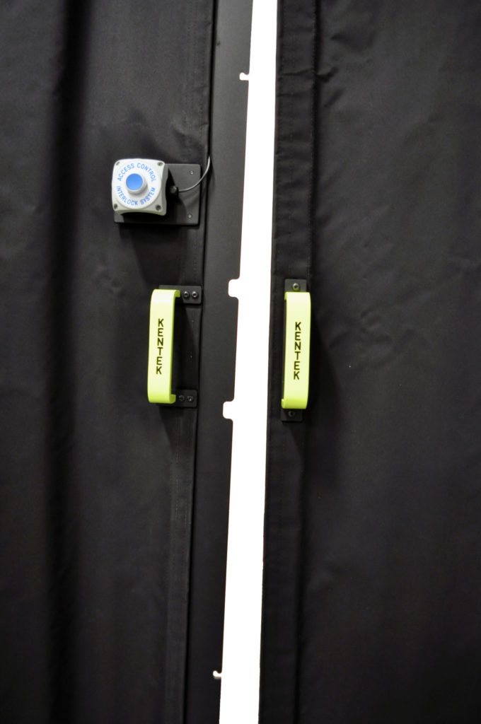 FLEX-GUARD® Curtain with Interlocked Rigid Magnetic Door