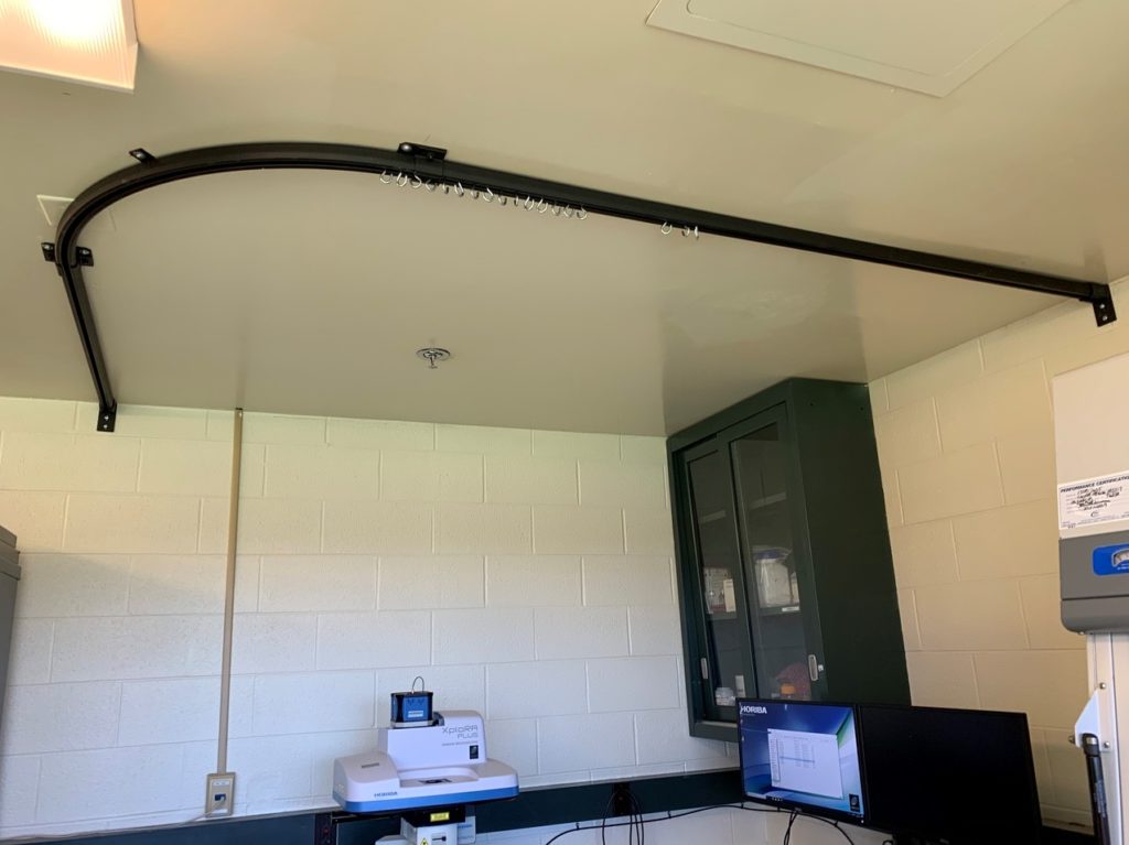 L-Shape-with Curve, Ceiling and Wall Mount