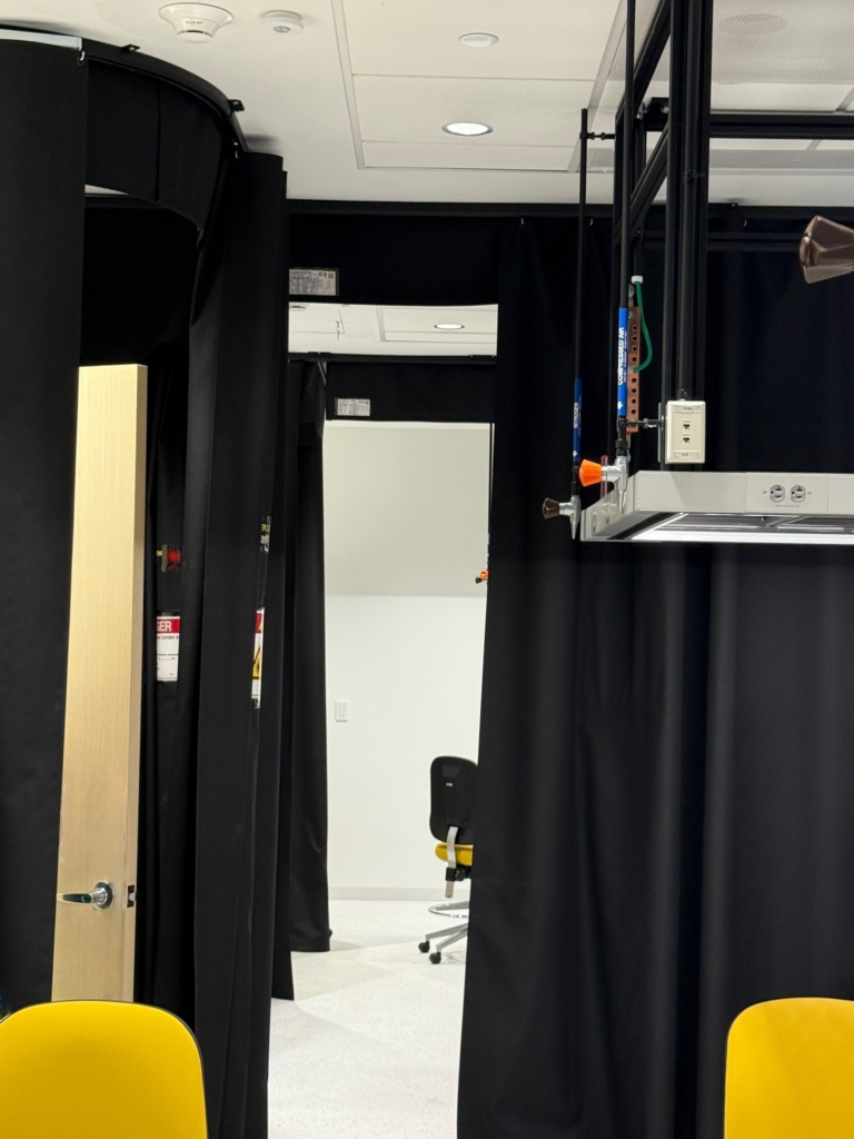 FLEX-GUARD® Curtains for Laser Lab Project 5272-8