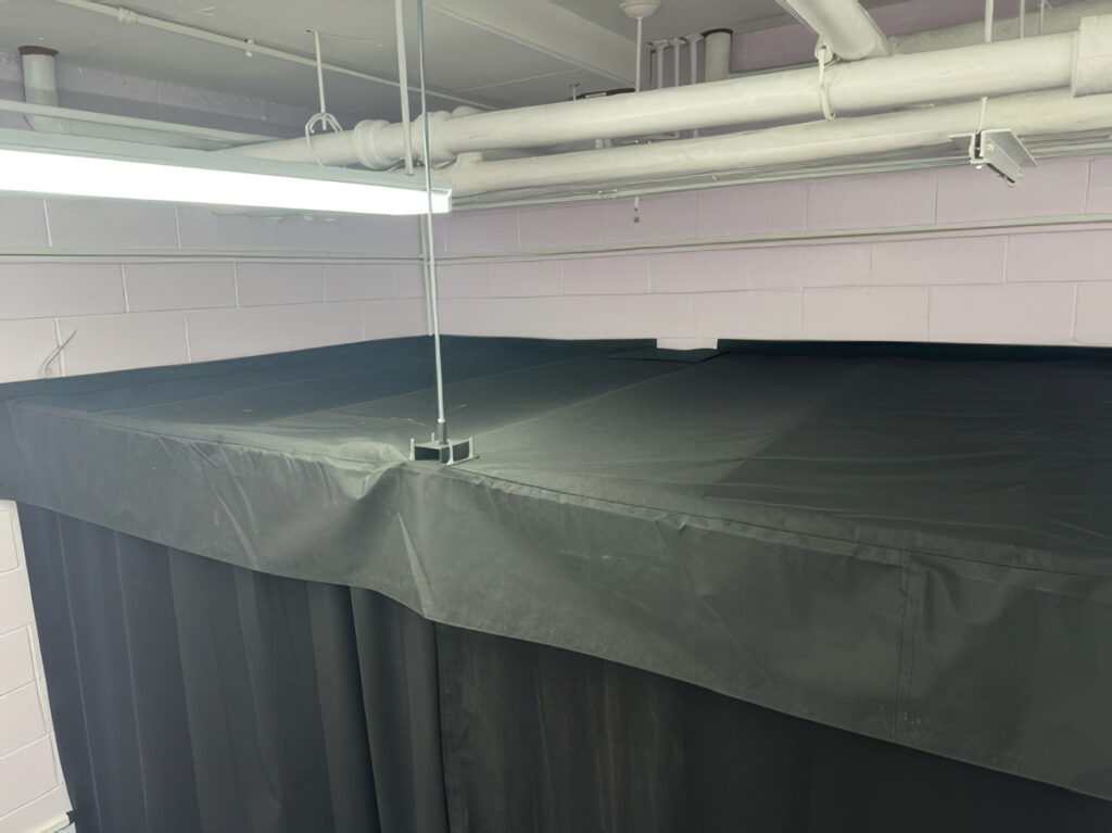 Blackout Curtain System with Roof Project 6044-4