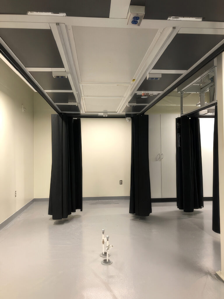FLEX-GUARD® Curtains in a Laser Lab Project 6042-1