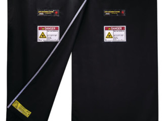 FLEX-GUARD® Curtain with Shared Grommet Overlap FLEX-GUARD® Curtain with Shared Grommet Overlap