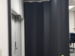 2 of 3 EVER-GUARD® Curtain, U-Shape , Vestibule